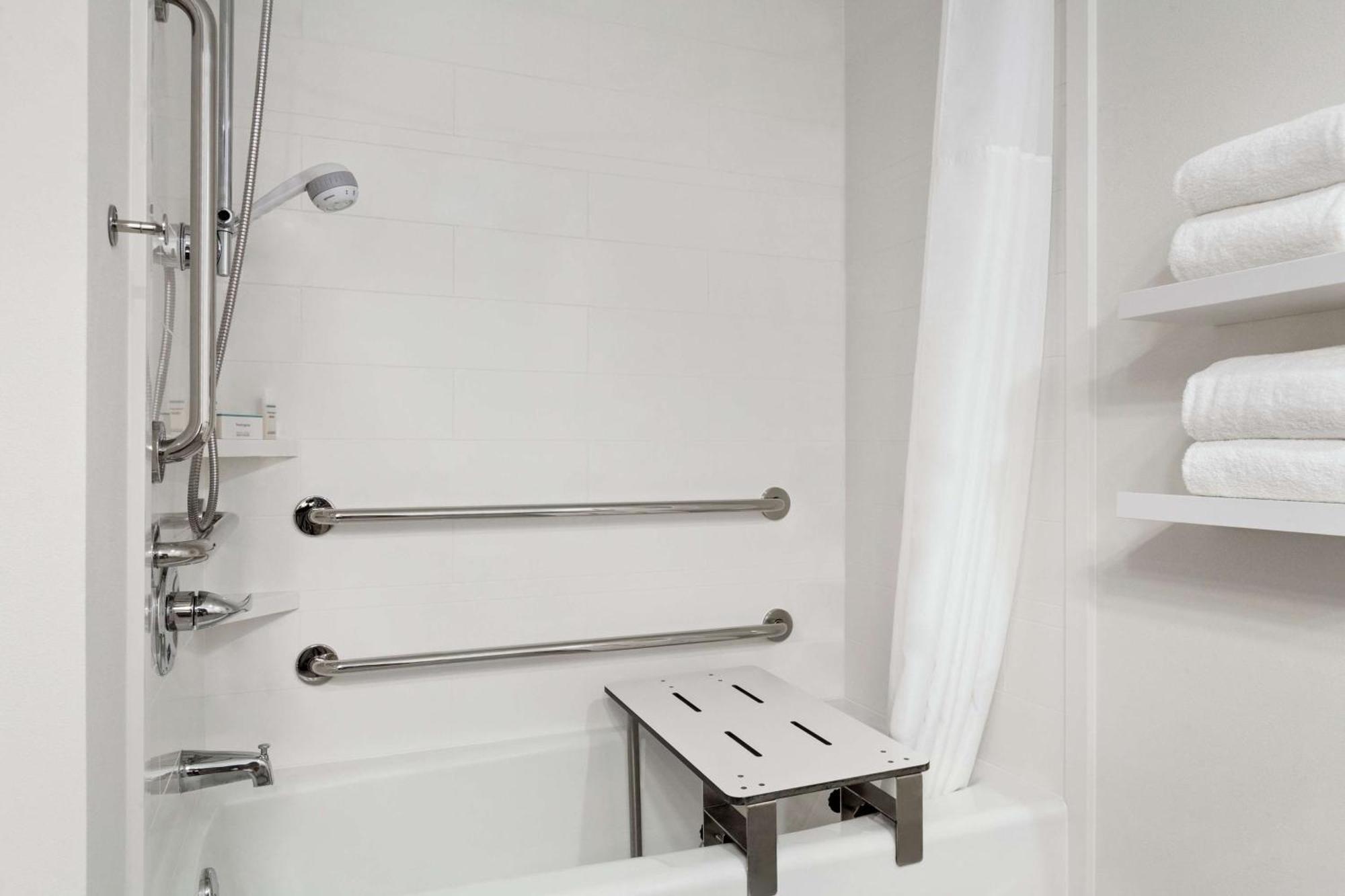 Hampton By Hilton Oklahoma City I-40 East- Tinker Afb Midwest City Esterno foto